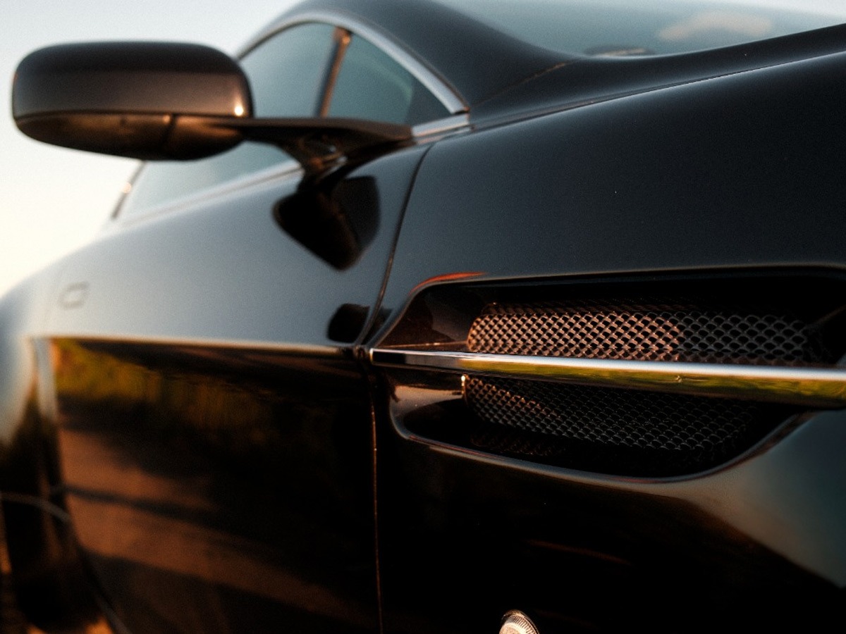 2007 Aston Martin V8 Vantage Image 6