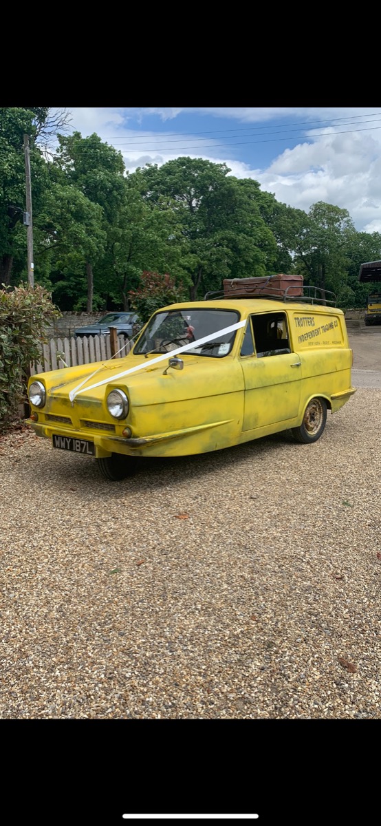 1972 Reliant Regal Supervan Star Car Hire