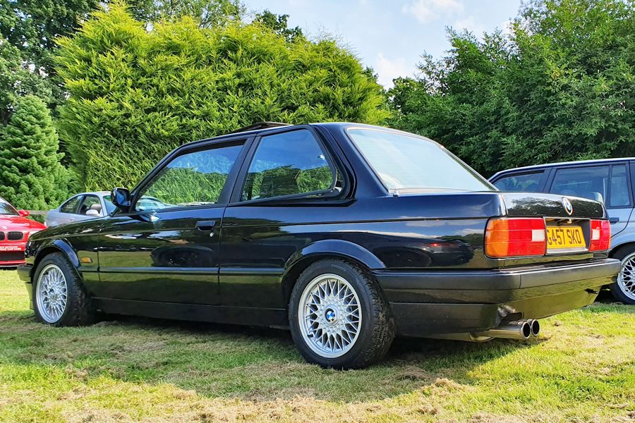 1990 BMW 3 Series | Star Car Hire