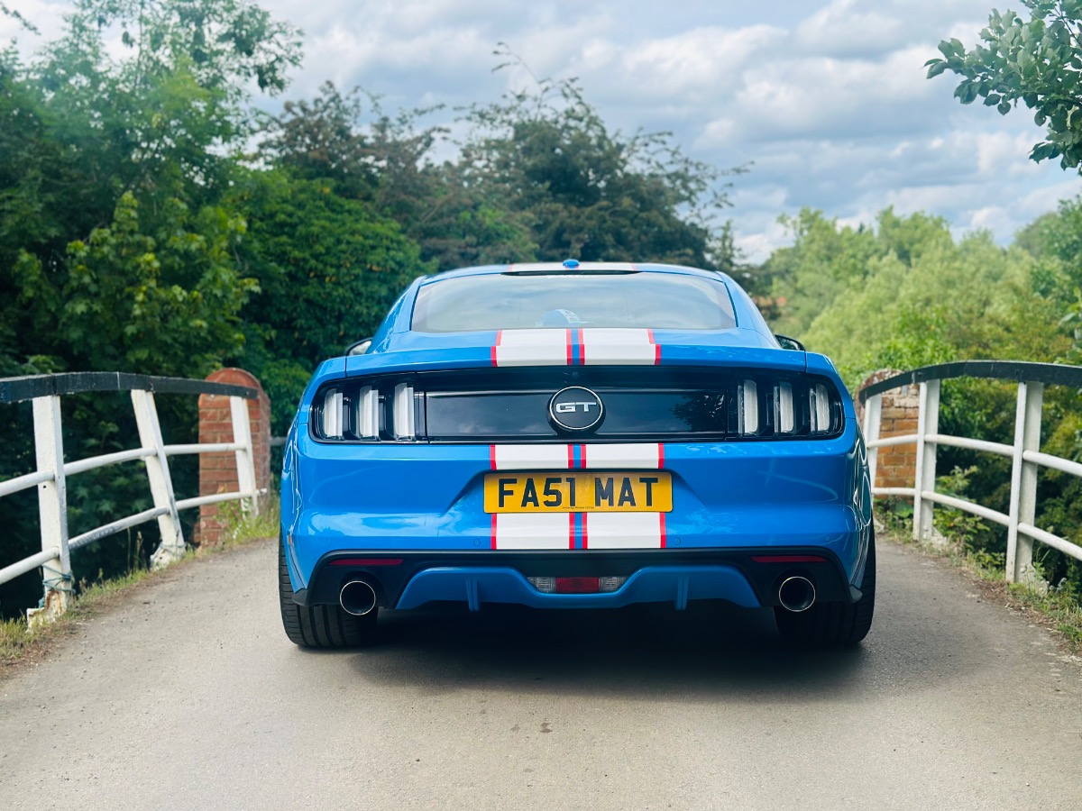 2018 Ford Mustang Image 2